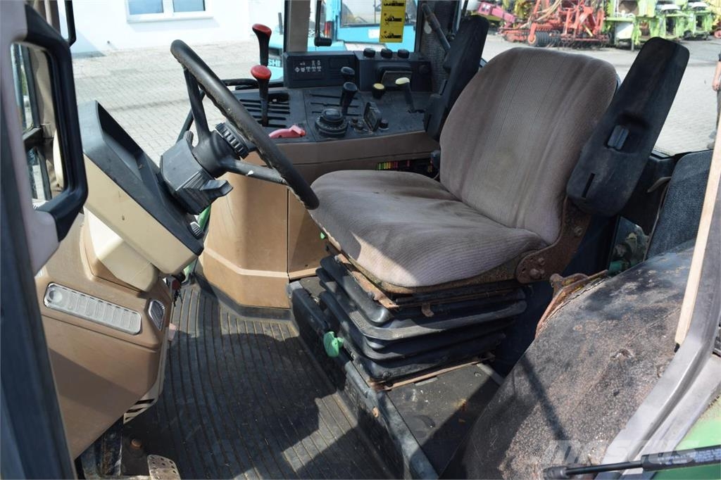 John Deere 6100 Traktoren