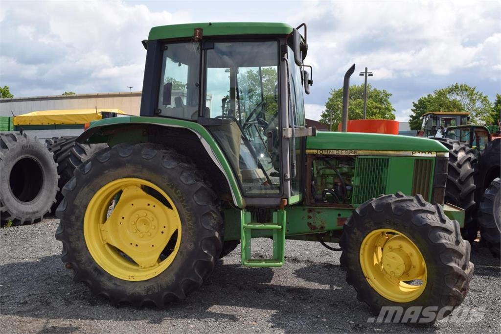 John Deere 6100 Traktoren