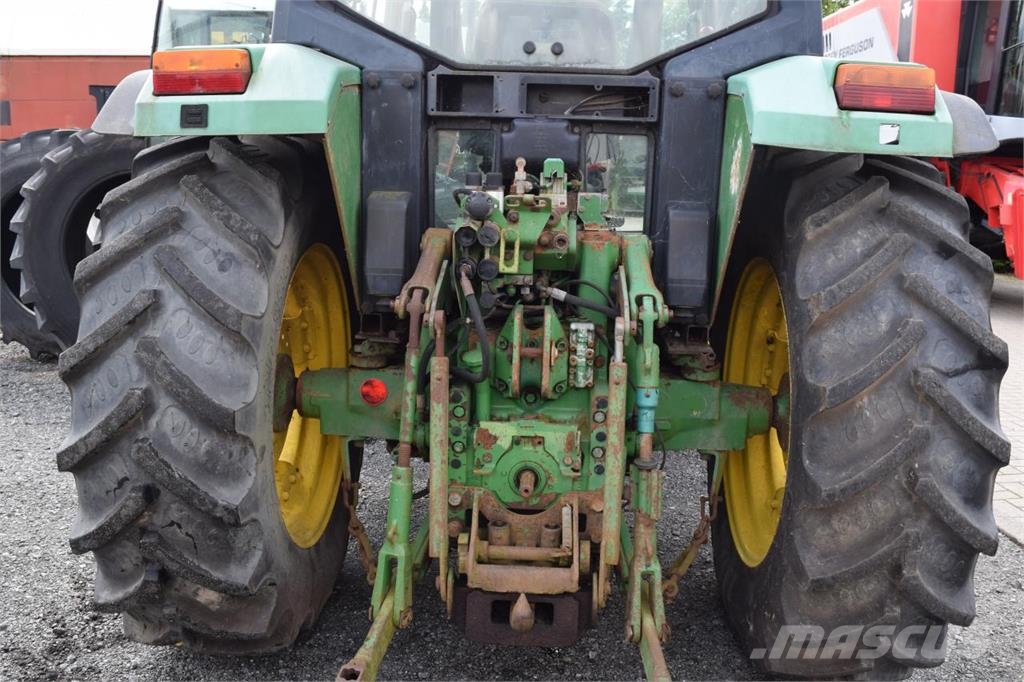 John Deere 6100 Traktoren