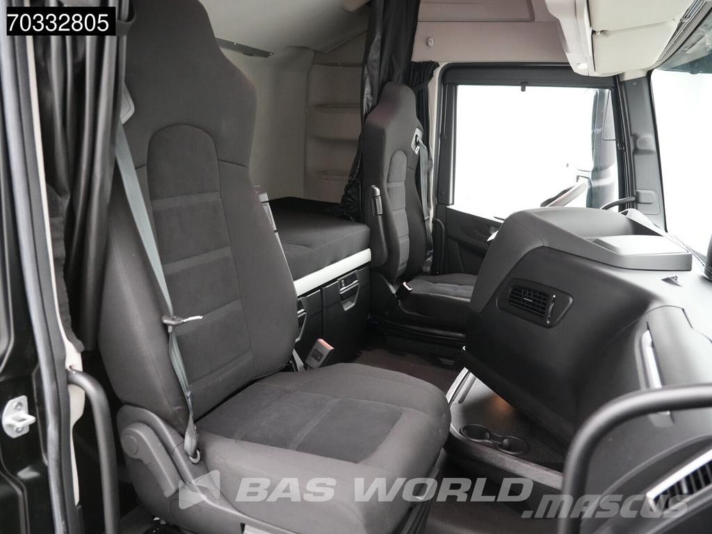 Iveco S-Way NP 460 4X2 Metallica Edition! LNG Full-Air 2 Sattelzugmaschinen