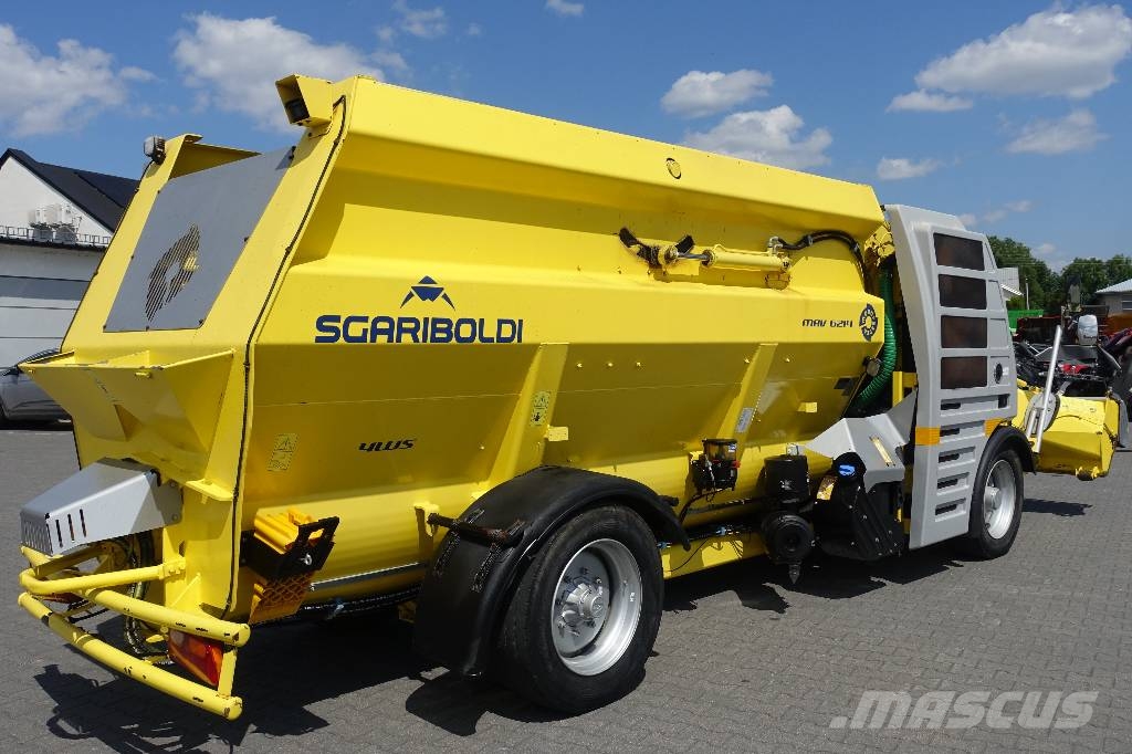 Sgariboldi mav 6214 4ws 混合餵料機