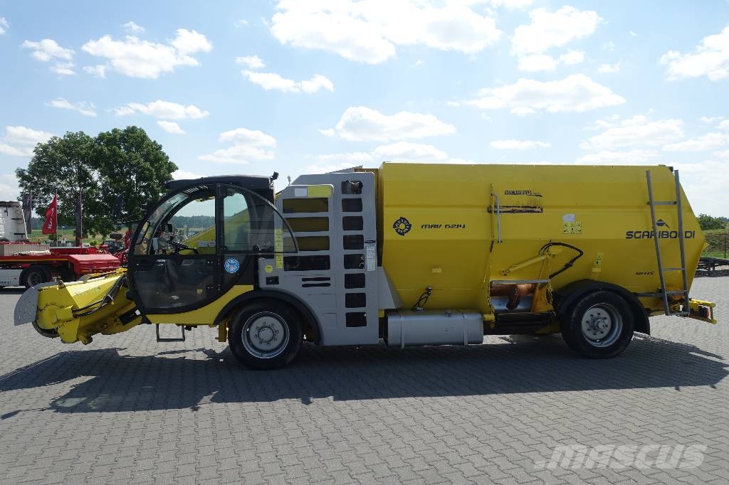 Sgariboldi mav 6214 4ws 混合餵料機