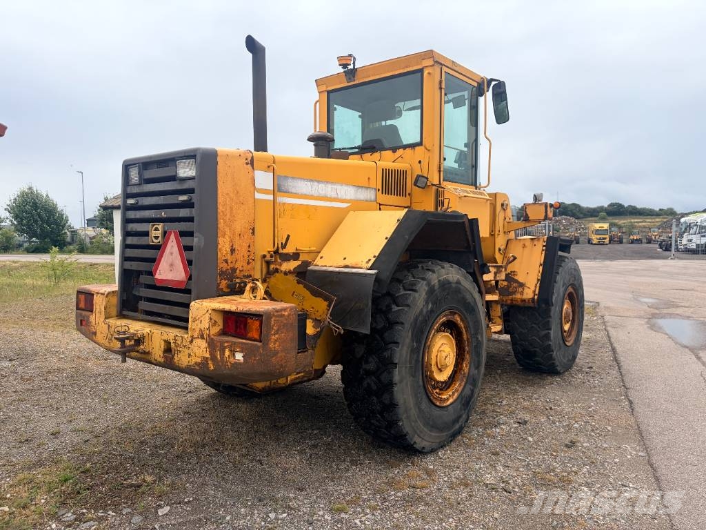 Volvo L 90 C لوادر بعجل