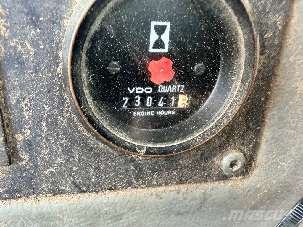 Volvo L 90 C لوادر بعجل