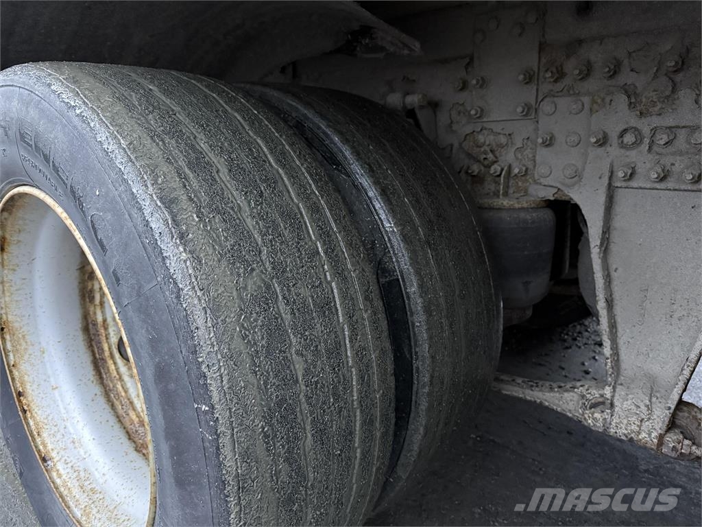 Volvo FM460 Temperature controlled trucks