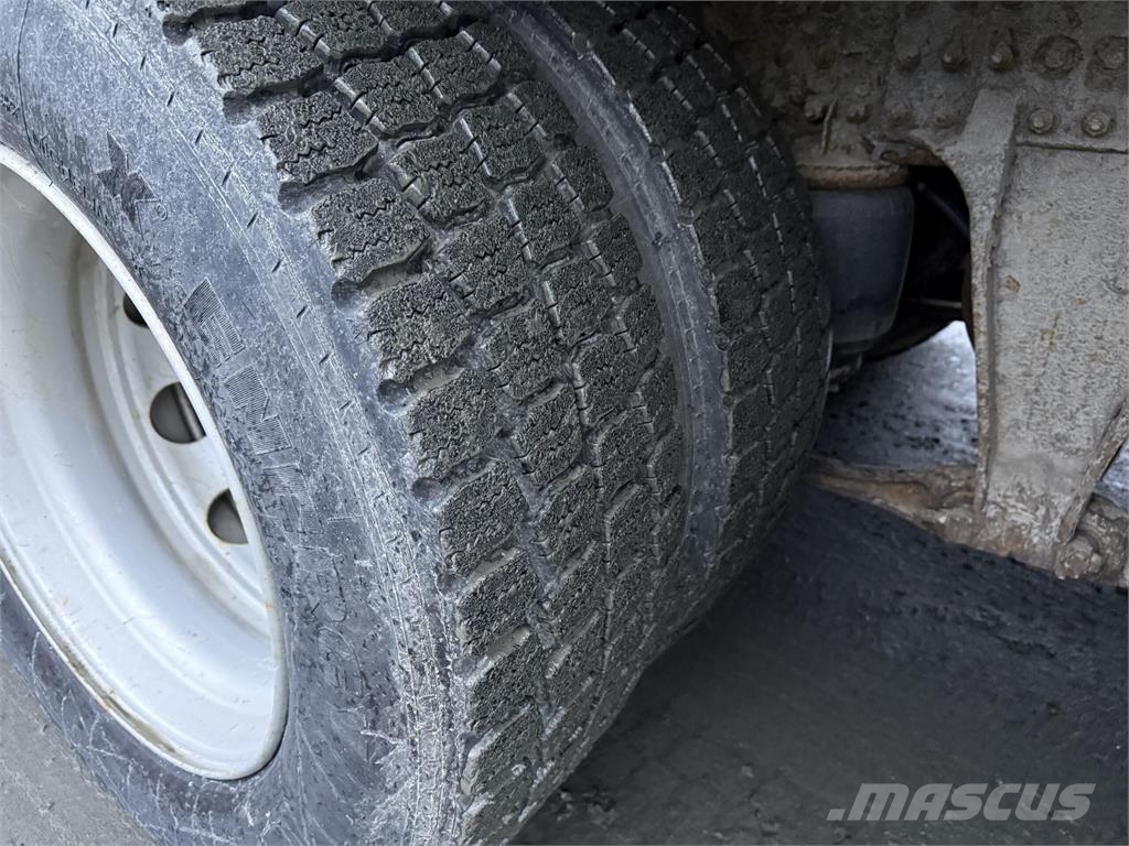 Volvo FM460 Temperature controlled trucks