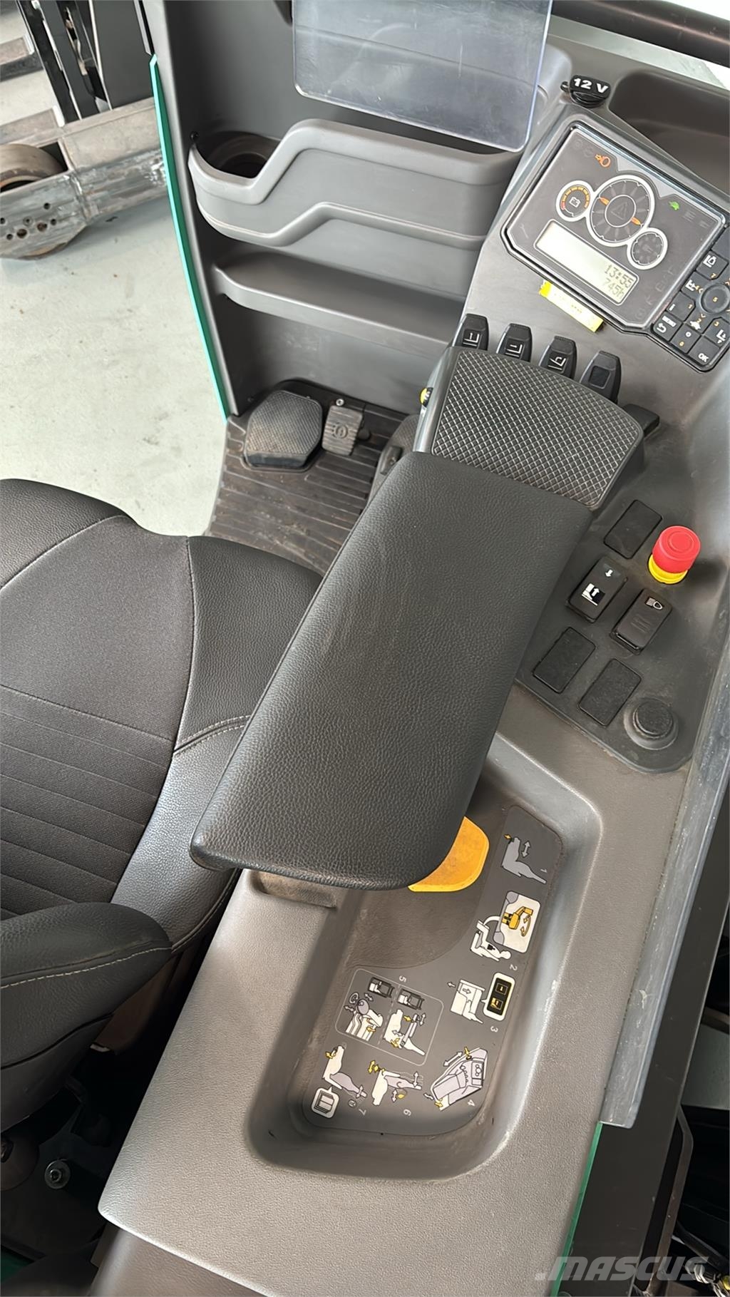 Mitsubishi RB16N3 Viličarji s pomičnim teleskopom