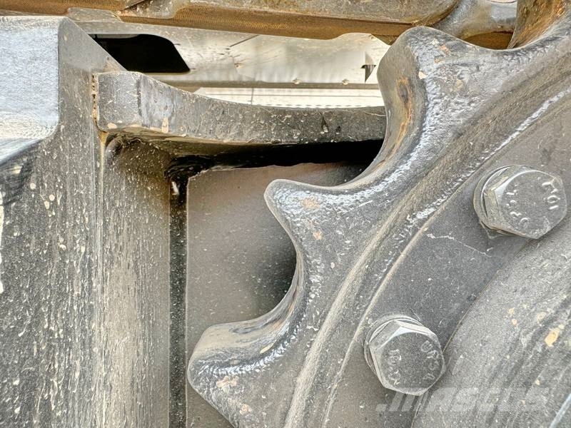 Hitachi ZX220LC-5G / ISUZU ENGINE 履带挖掘机
