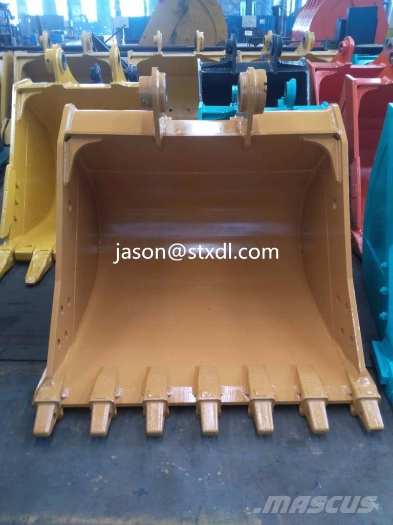 CAT 320 Bucket Benne