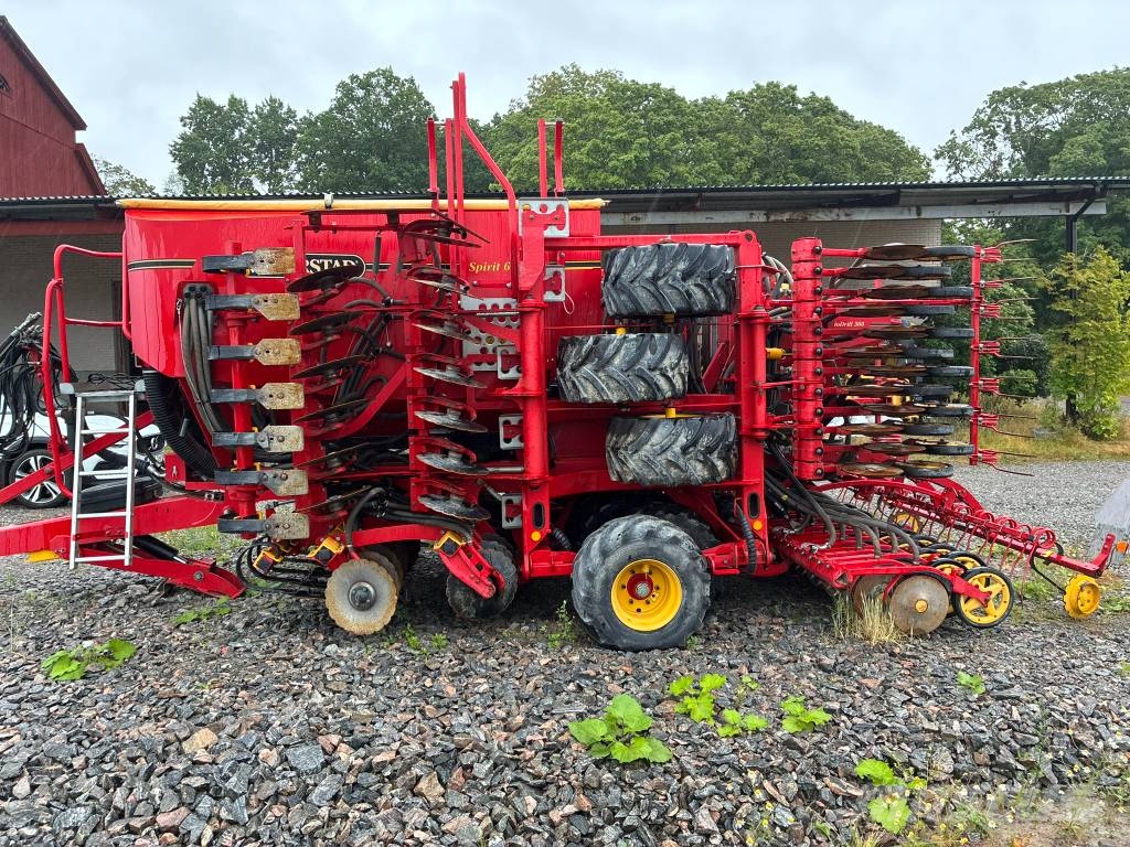 Väderstad Spirit 600C مثاقيب مدمجة