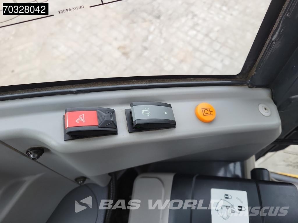 Komatsu PC80 MR- 5E0 A/C Mini bageri <7t