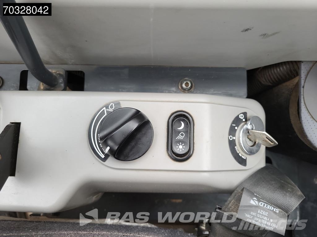 Komatsu PC80 MR- 5E0 A/C Mini bageri <7t