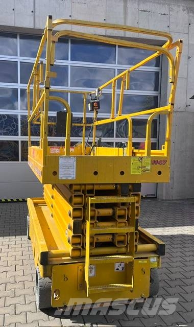 Haulotte Compact 14 رافعات مقصية الشكل