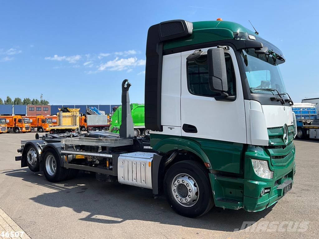 Mercedes-Benz Actros 2543 20 Ton haakarmsysteem Camiones elevadores de gancho