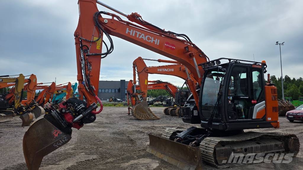 Hitachi ZX135US-7 حفارات زحافة