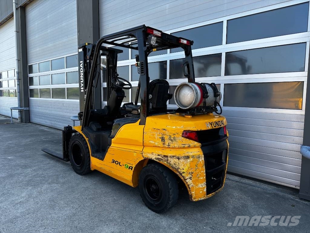 Hyundai 3 Ton LPG Heftruck 3000Kg forklift 30L-9A gas Περονοφόρα ανυψωτικά κλαρκ με φυσικό αέριο LPG