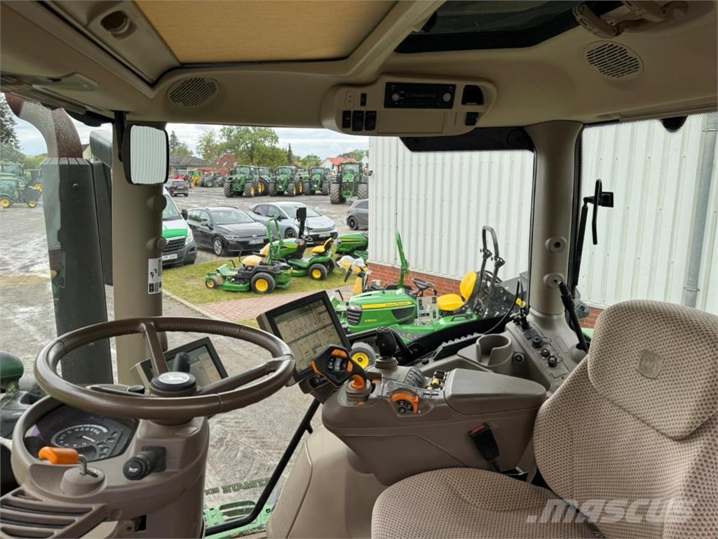 John Deere 6215R Trattori