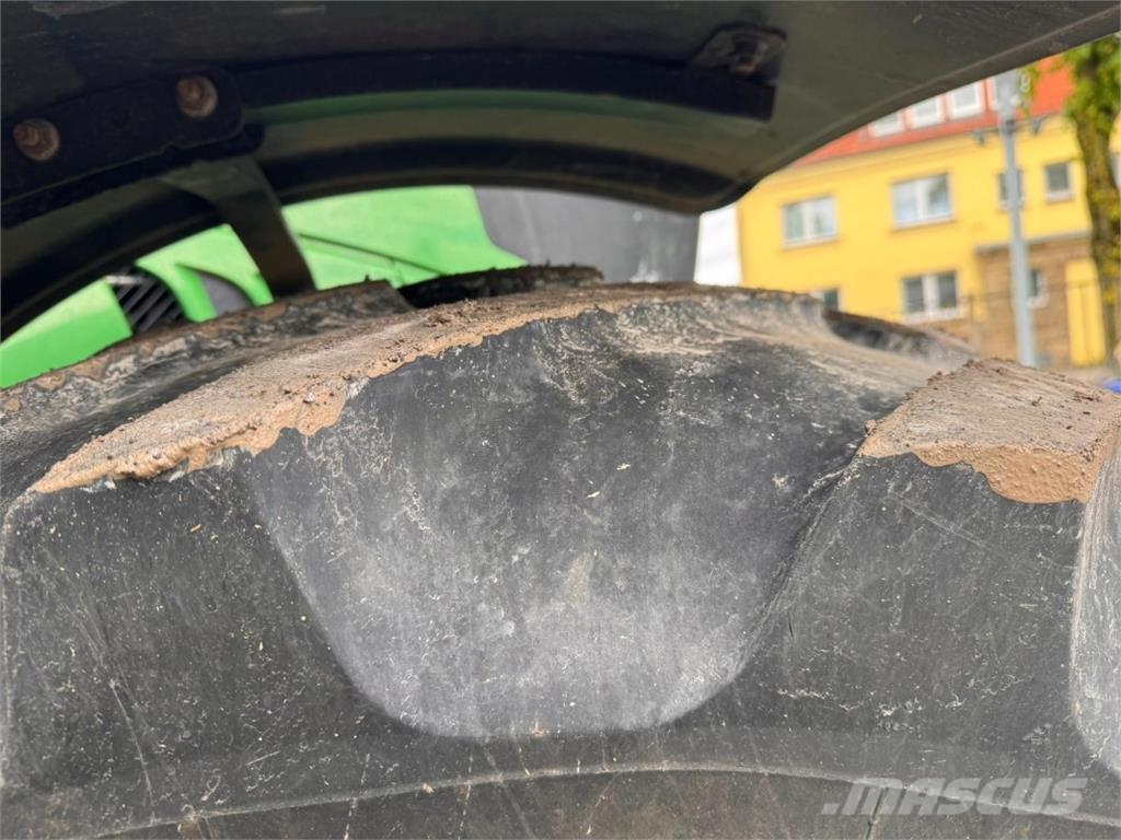 John Deere 6215R Trattori