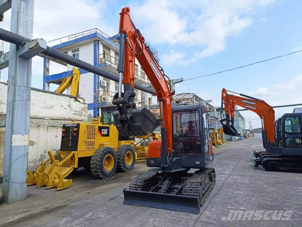 Doosan DH 55 Minigraafmachines < 7t