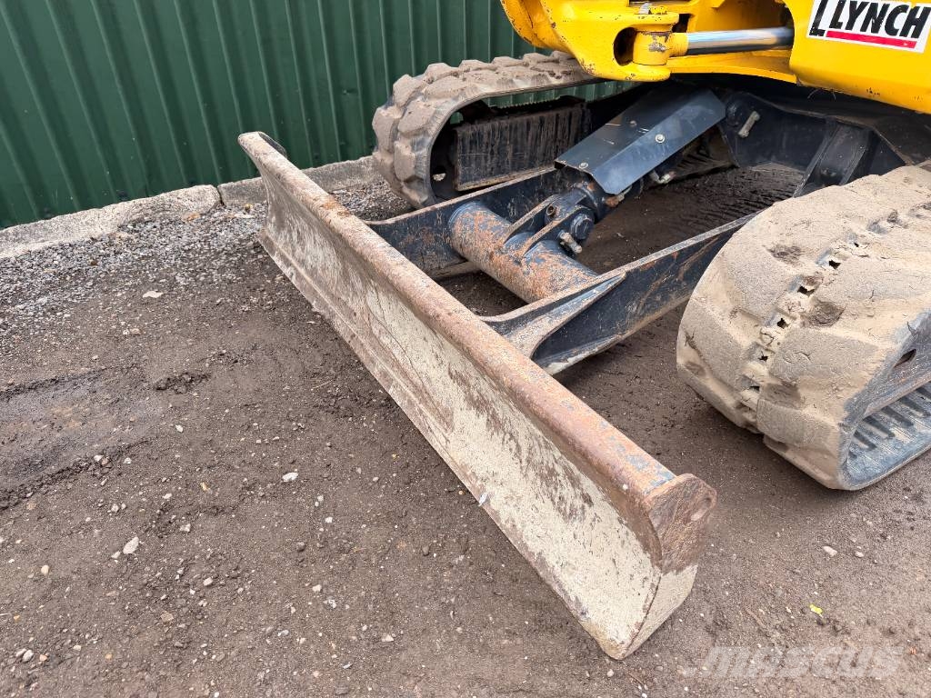 Komatsu PC 80 MR-5 8 Ton Excavator حفارات وسط 7 طن - 12 طن