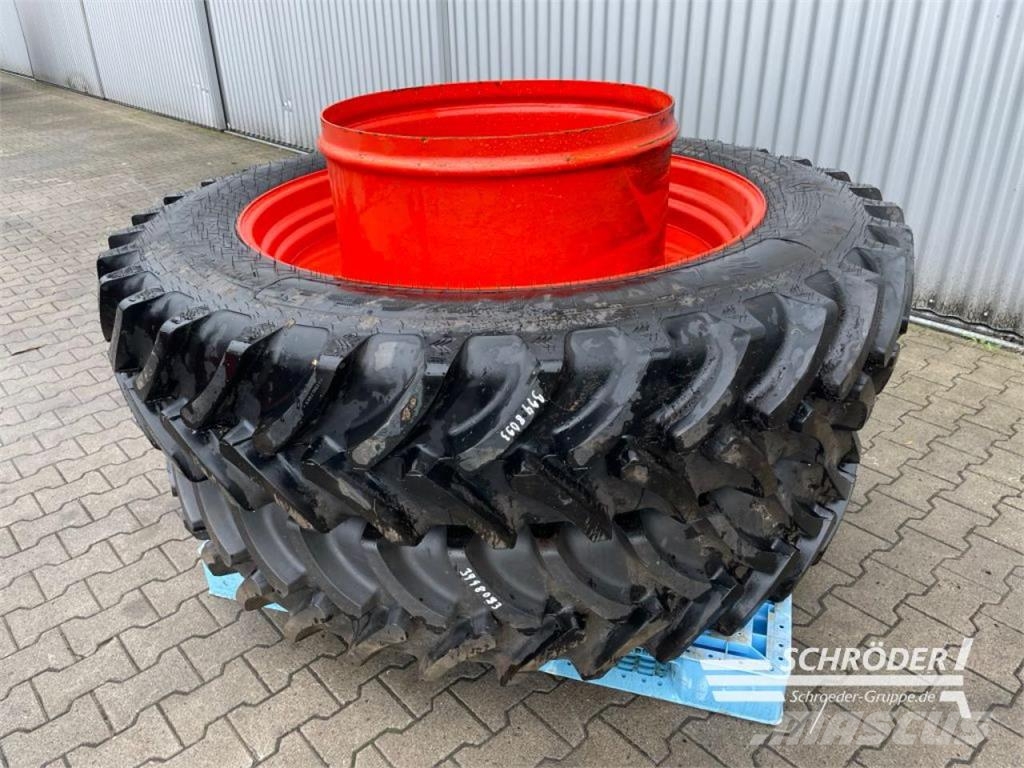 ZWILLINGSRÄDER 380/90 R46 Dubbelmontage