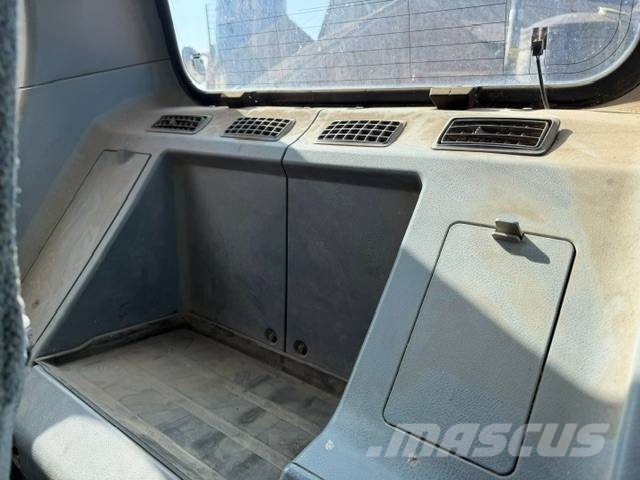 Doosan DX 225 LC Raupenbagger