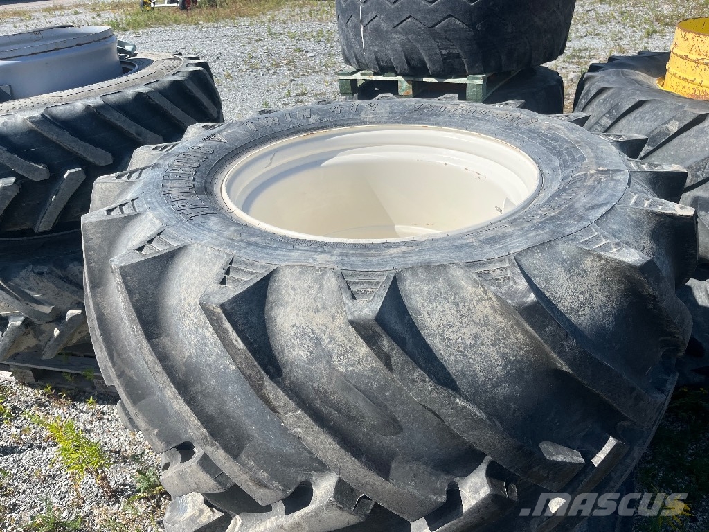 Trelleborg Twin 414 750/50-30,5 Ελαστικά και ζάντες