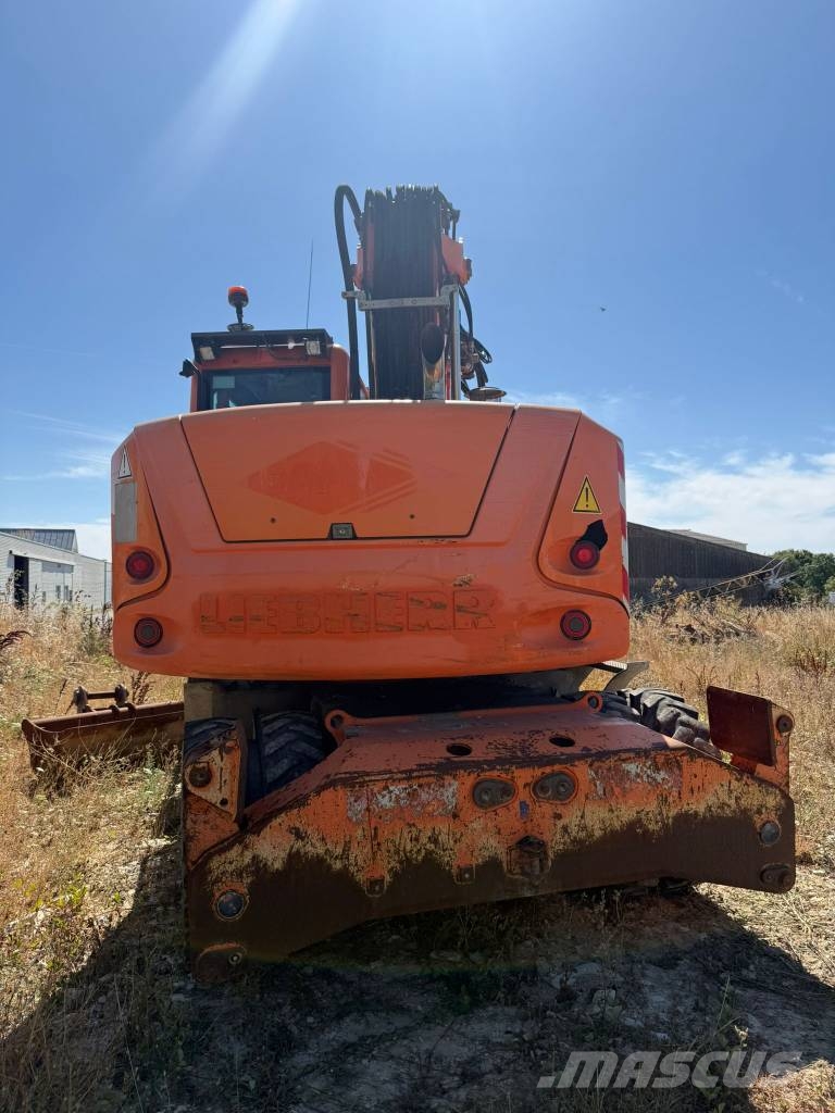 Liebherr 918 compact Lastik tekerli ekskavatörler