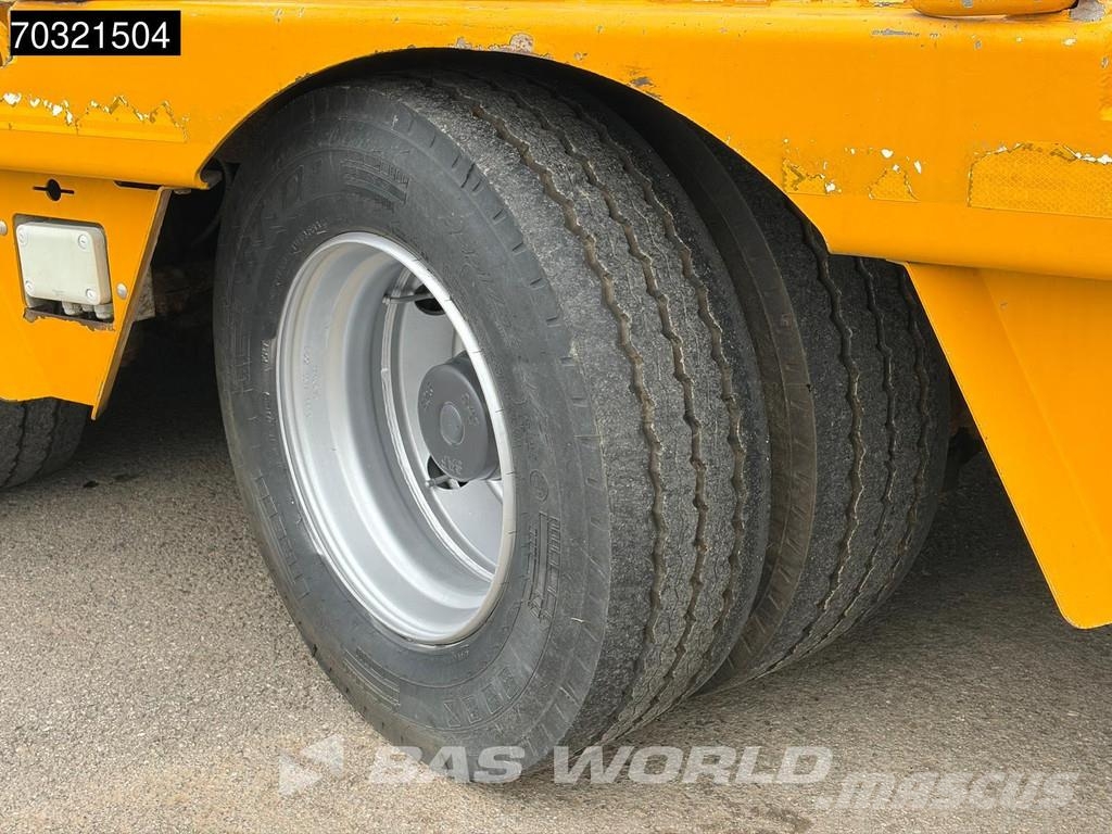 Faymonville MEGAMAX 3x Steering Extendable Tieflader-Auflieger