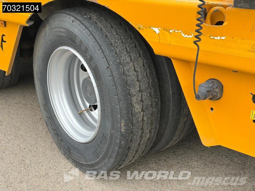 Faymonville MEGAMAX 3x Steering Extendable Tieflader-Auflieger