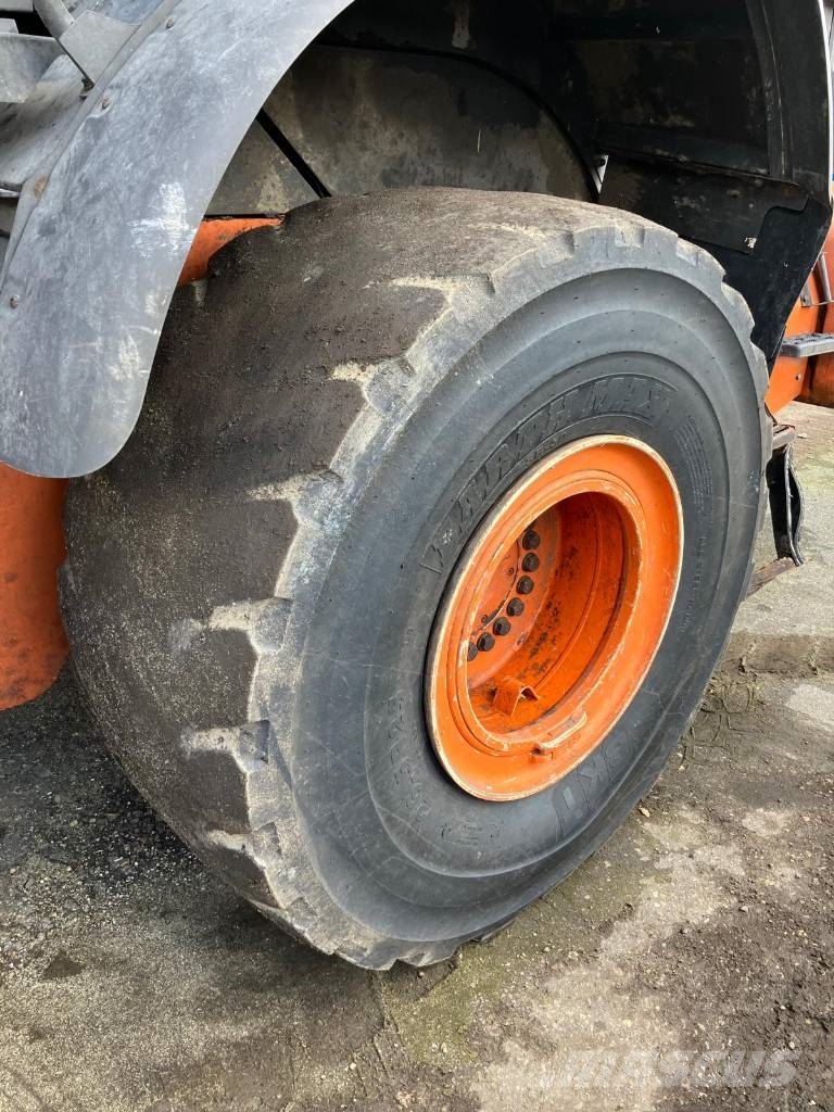 Hitachi ZW330-6 Wheel loaders