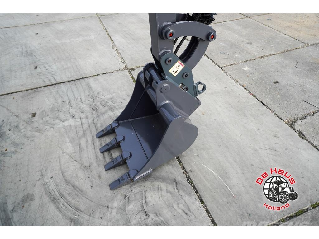 Eurotrac HE26SR حفارات خاصة