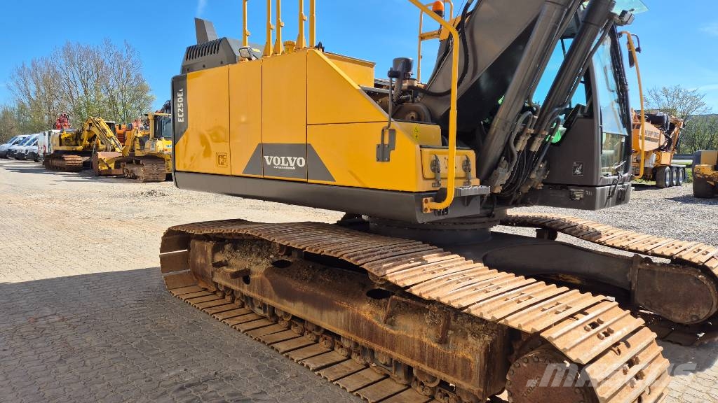 Volvo EC 250 EL Escavadeiras de esteiras