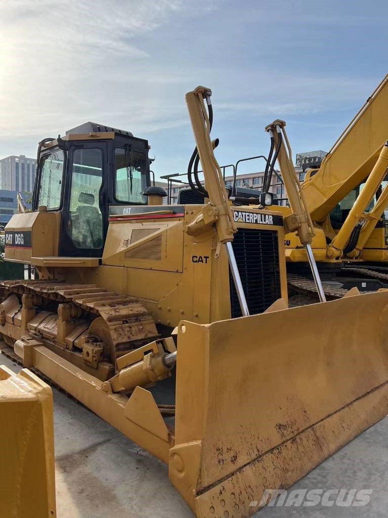 CAT D 6 G Гусеничные бульдозеры