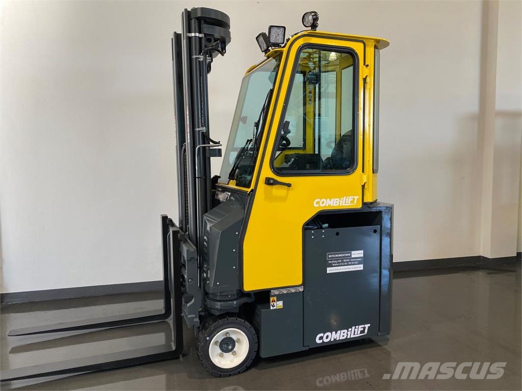 Combilift CBE3000 Four-way truck