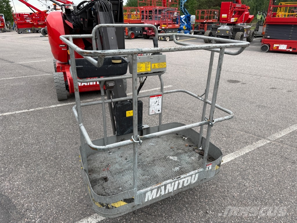 Manitou 150 AETJ Plataforma de trabajo articulada