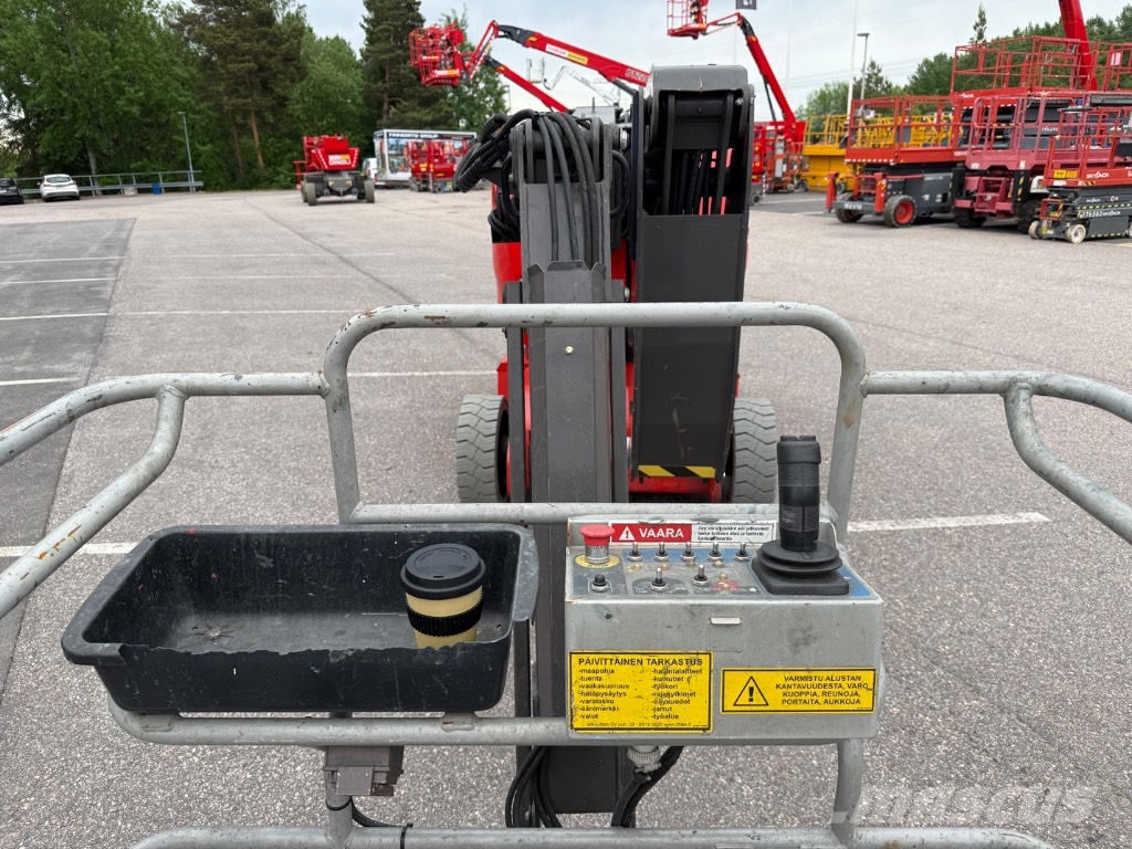 Manitou 150 AETJ Plataforma de trabajo articulada