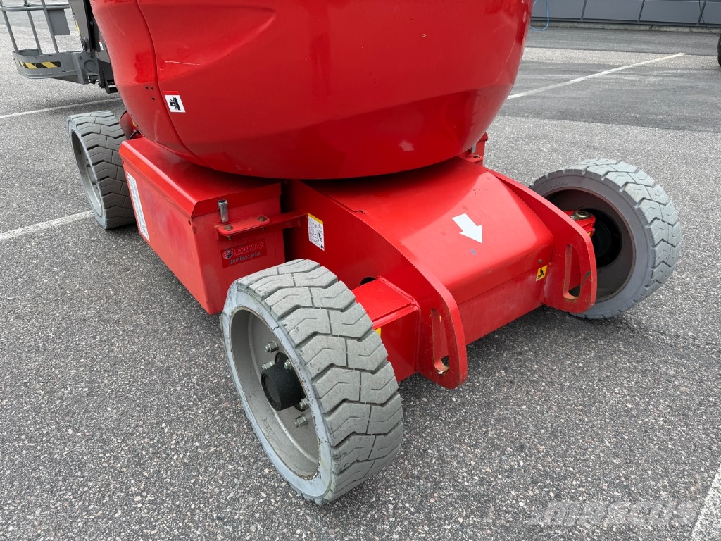 Manitou 150 AETJ Plataforma de trabajo articulada