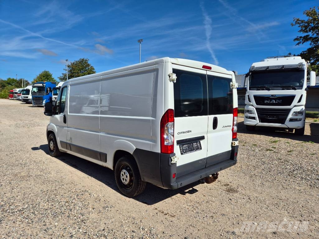 Citroën Jumper 30 2,2 HDi 130 Box Furgonetas cerradas
