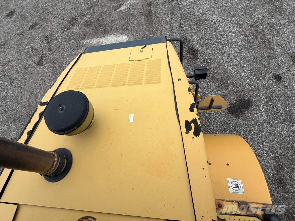 CAT 924G Kolesni nakladalci