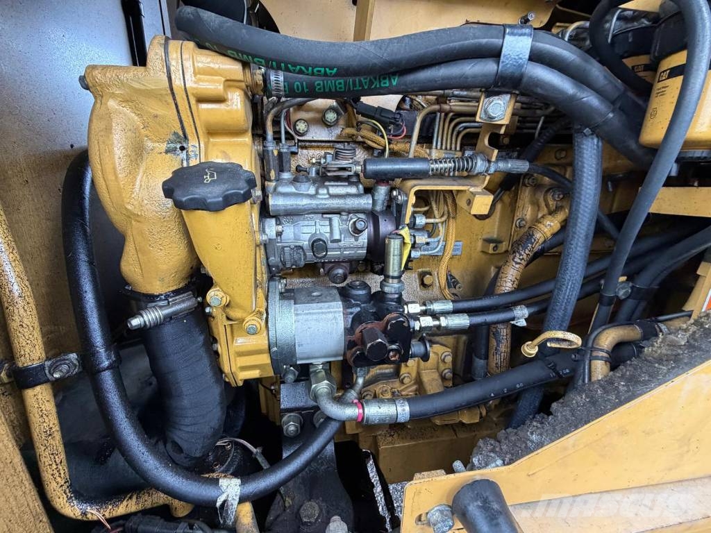 CAT 924G Kolesni nakladalci