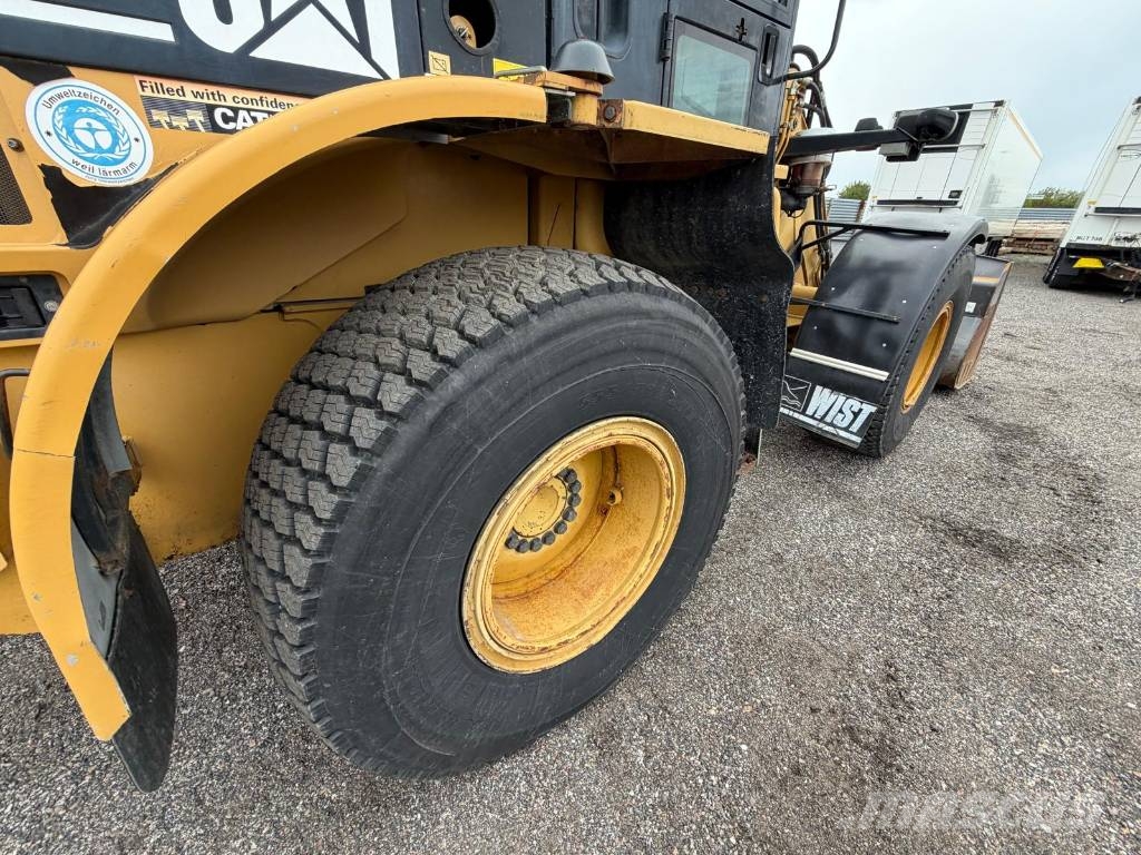 CAT 924G Kolesni nakladalci