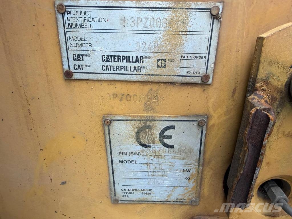 CAT 924G Kolesni nakladalci