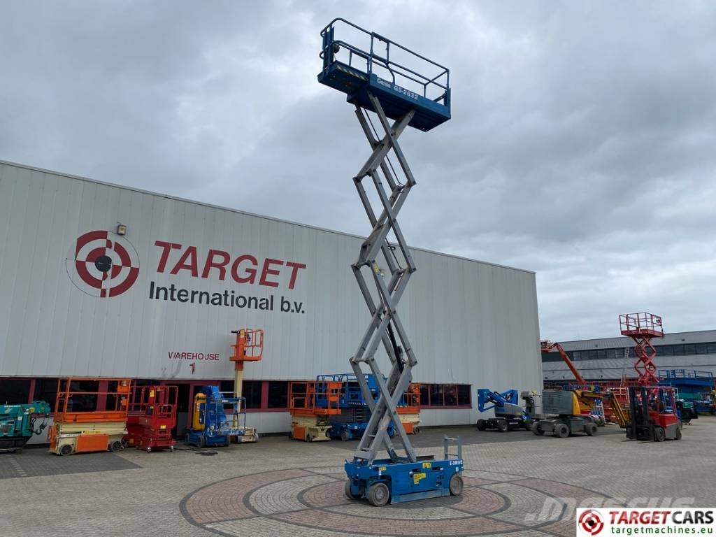 Genie GS-2632 E-Drive Electric Scissor Work Lift 992cm Saksilavat