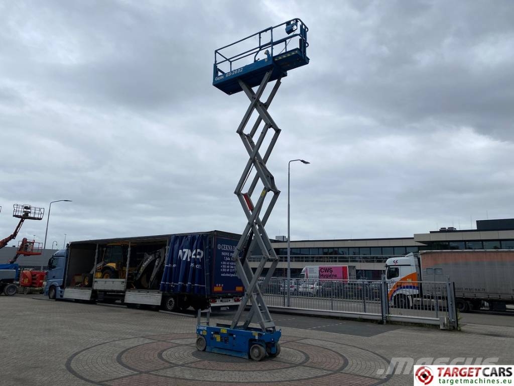 Genie GS-2632 E-Drive Electric Scissor Work Lift 992cm Saksilavat