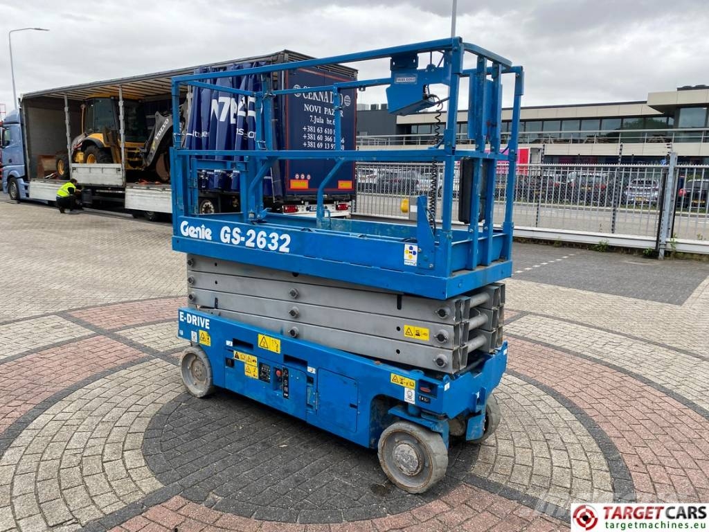 Genie GS-2632 E-Drive Electric Scissor Work Lift 992cm Saksilavat