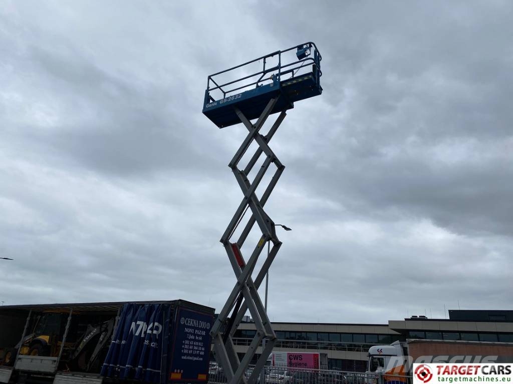 Genie GS-2632 E-Drive Electric Scissor Work Lift 992cm Saksilavat