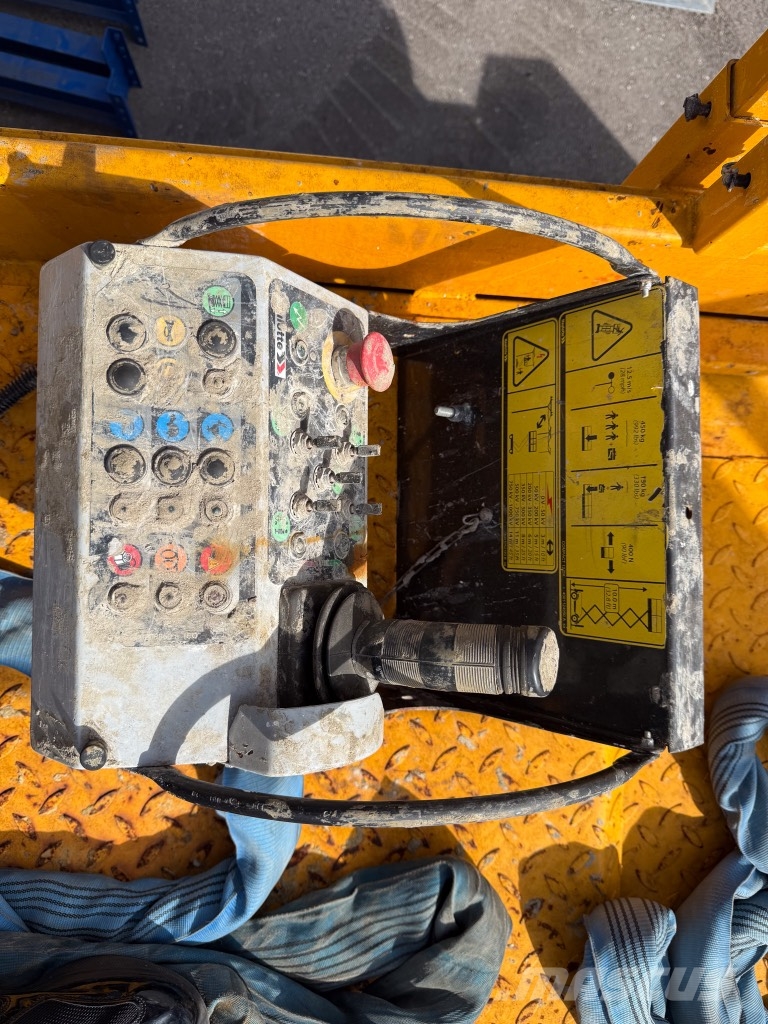 Haulotte Compact 12 DX Škaraste platforme