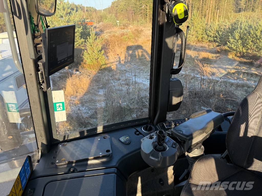 Ponsse BISON AF 8W Vyvážecí traktory