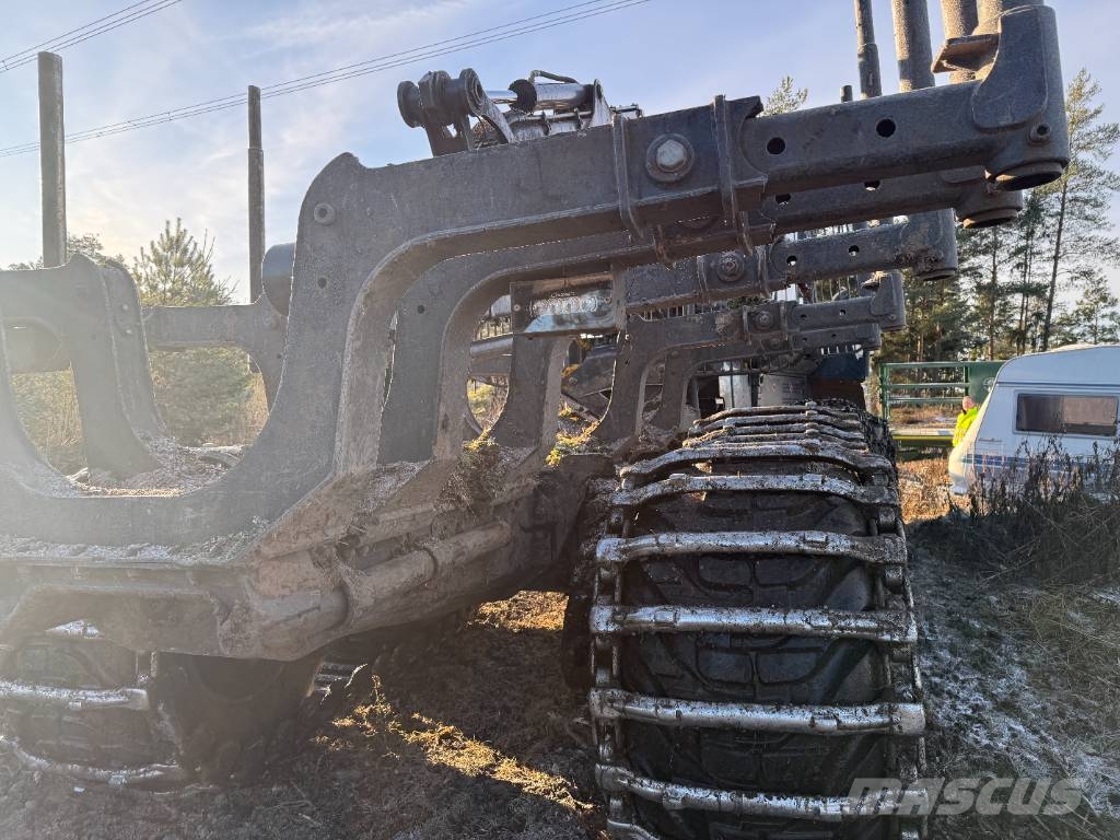 Ponsse BISON AF 8W Vyvážecí traktory